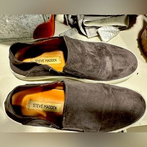 Steve Madden gray purple shoes